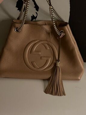 Gucci Tan Pebbled Leather Shoulder Bag with Tassel